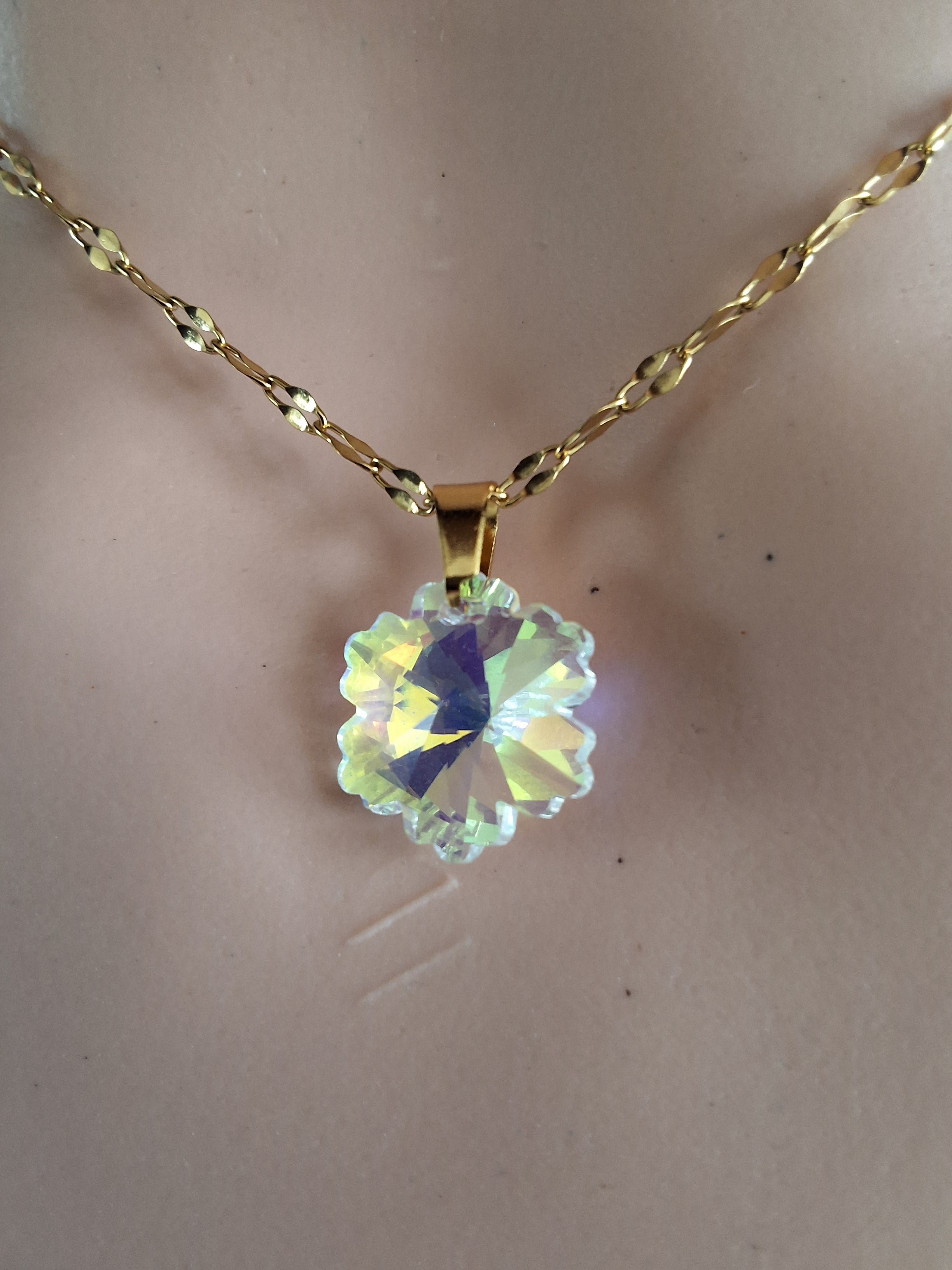 Collier petit flocon en cristal or 2