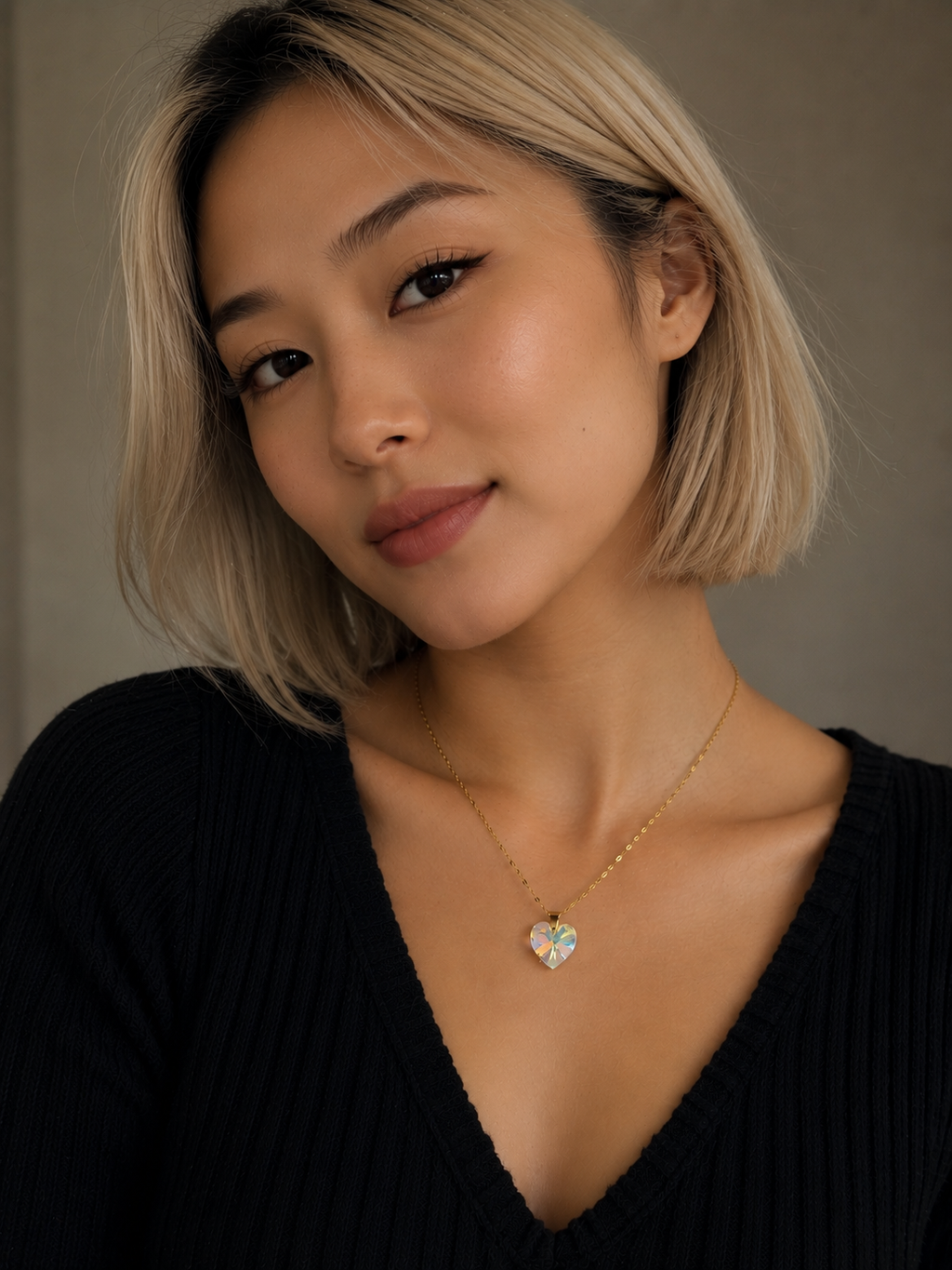 Collier petit cœur en cristal or 2