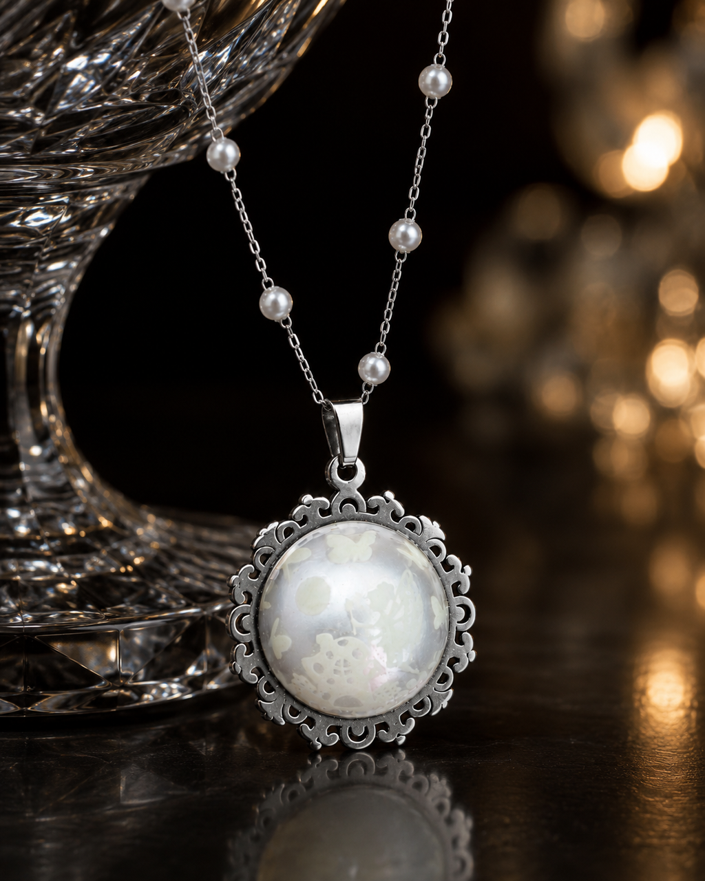 Collier rond à dentelle moyenne perle blanche de la fée félicia