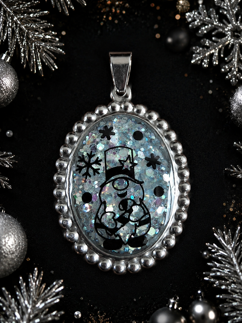 Collier Lutin du Père Noël – Magie Fluorescente vert