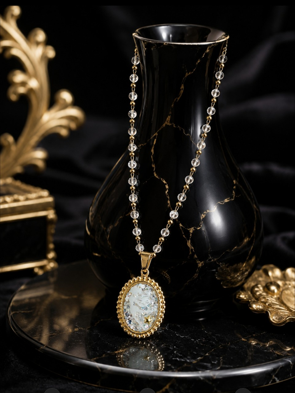 Collier Planissette – Fée lumineuse aux petits cristaux transparents