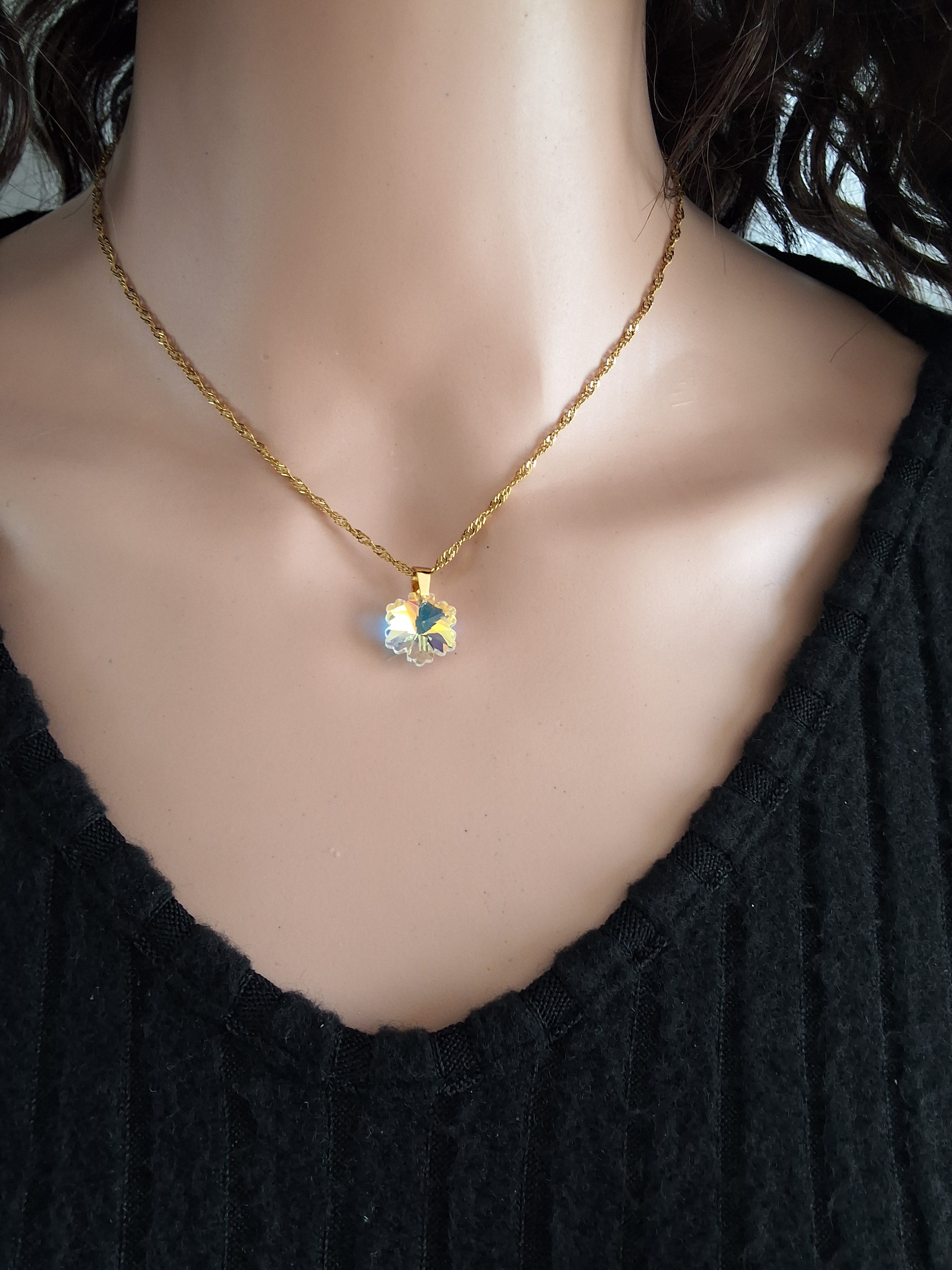 Collier petit flocon de neige en cristal or 1