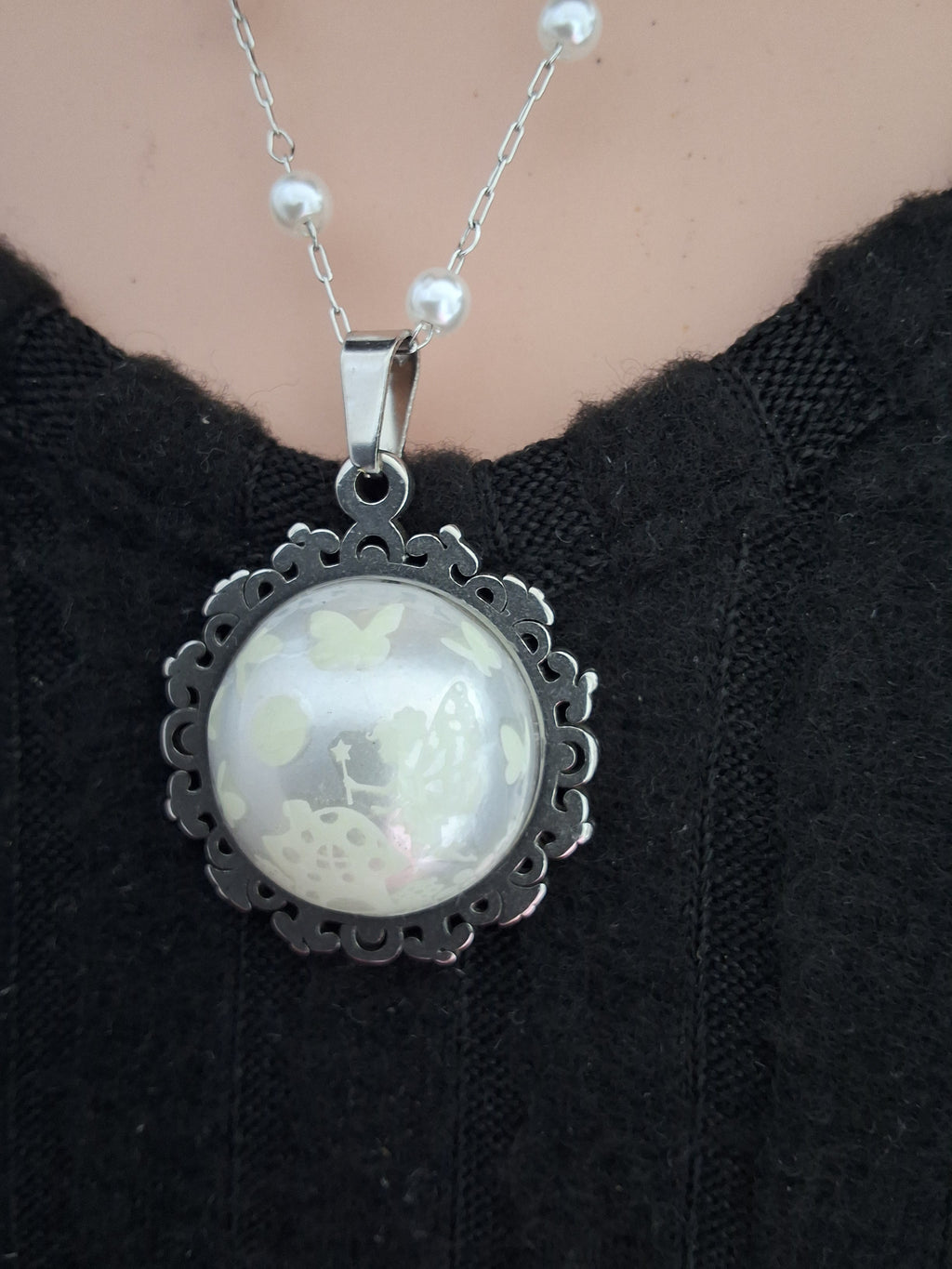 Collier rond à dentelle moyenne perle blanche de la fée félicia