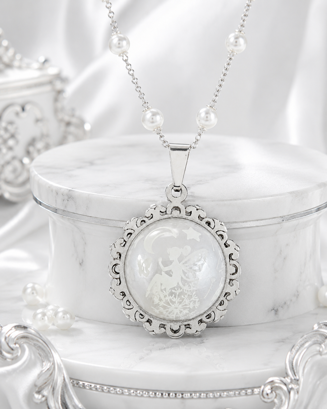 Collier rond à dentelle moyenne perle blanche de la fée penny 1