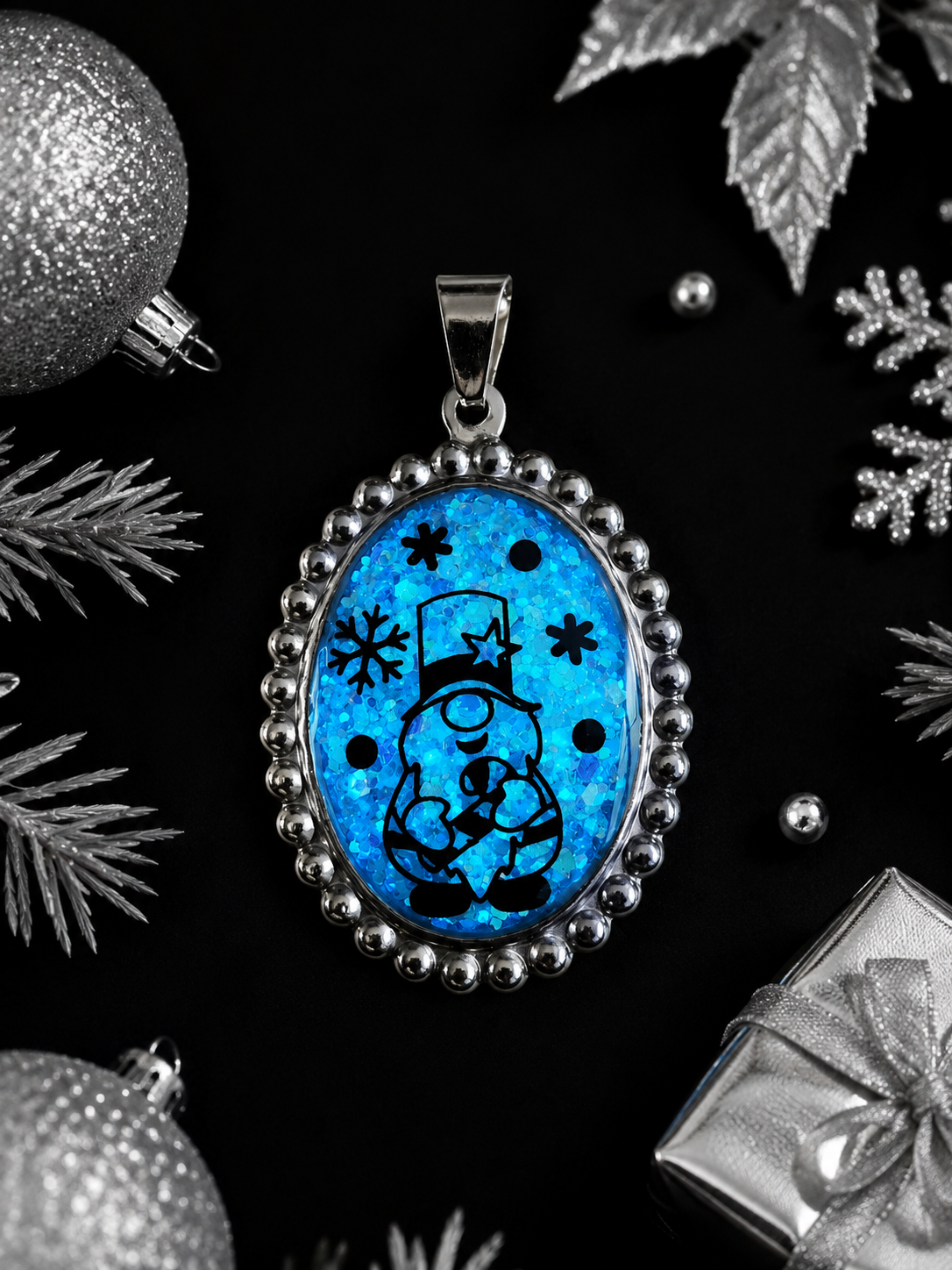 Collier Lutin du Père Noël – Magie Fluorescente bleu