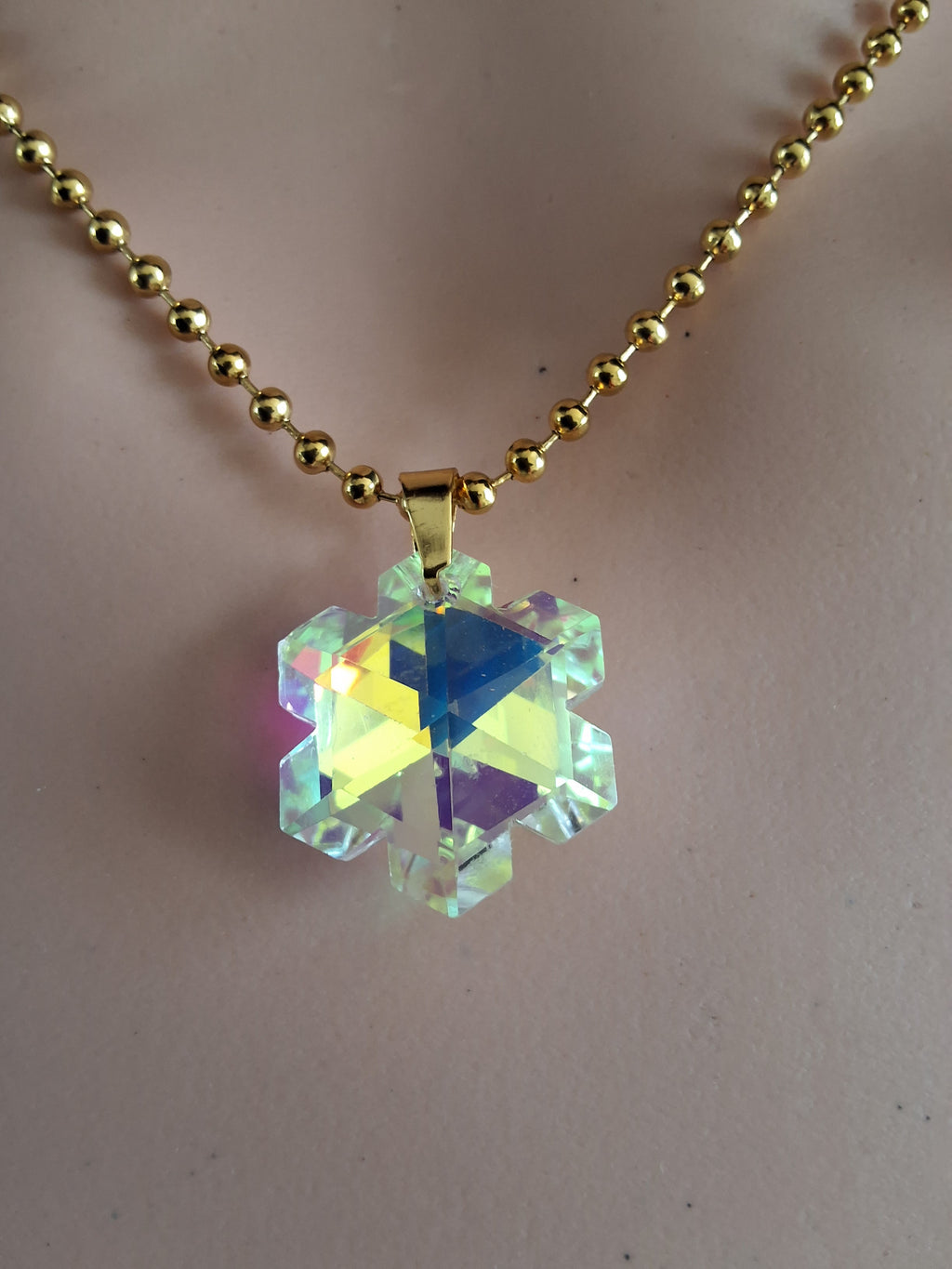 Collier gros flocon de neige en cristal or