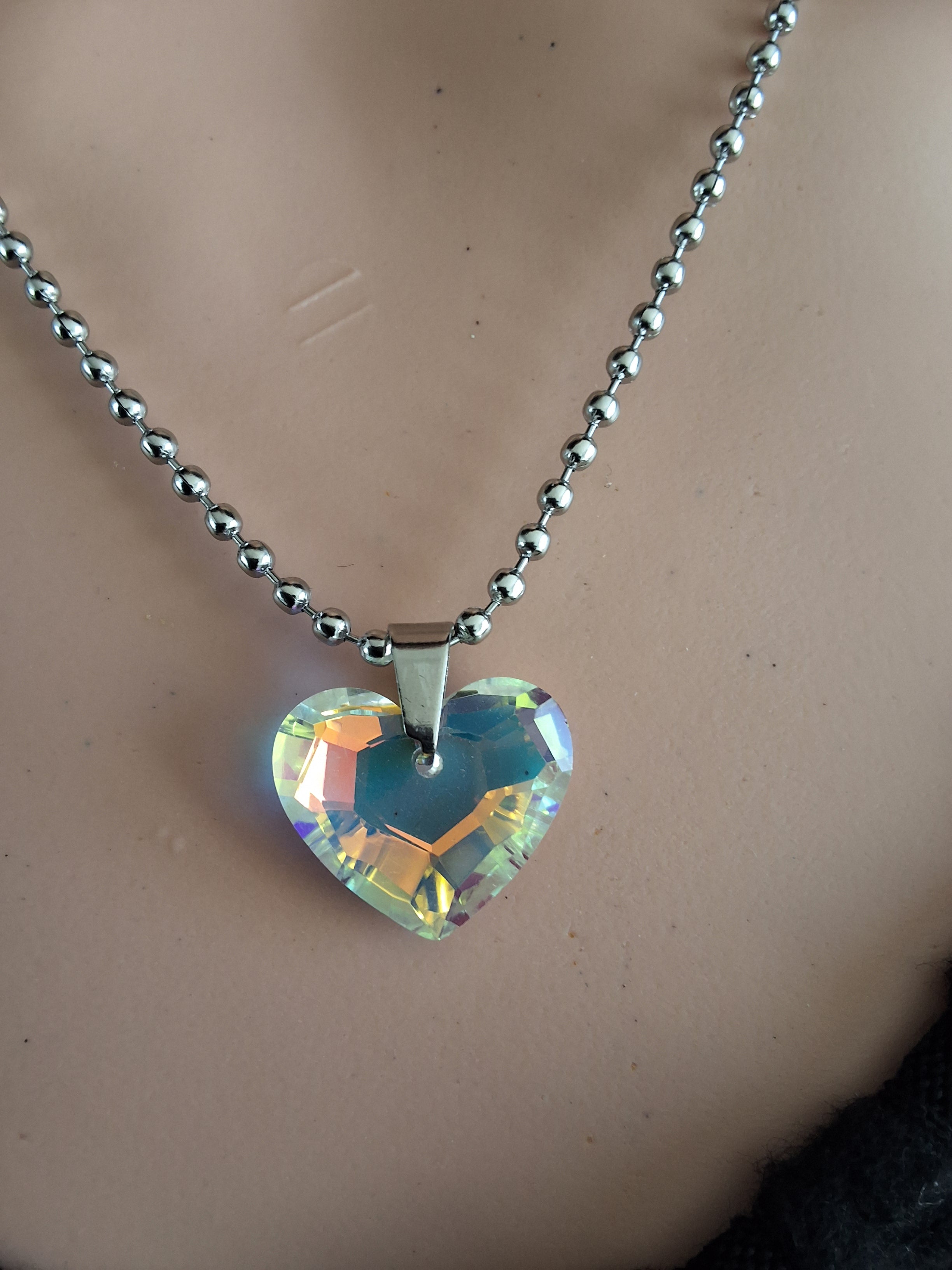 Collier gros cœur en cristal argent
