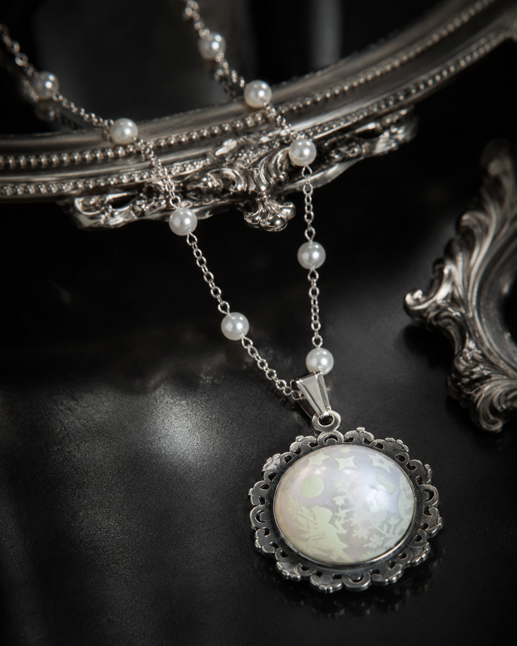 Collier rond à dentelle moyenne perle blanche de la fée jadelia