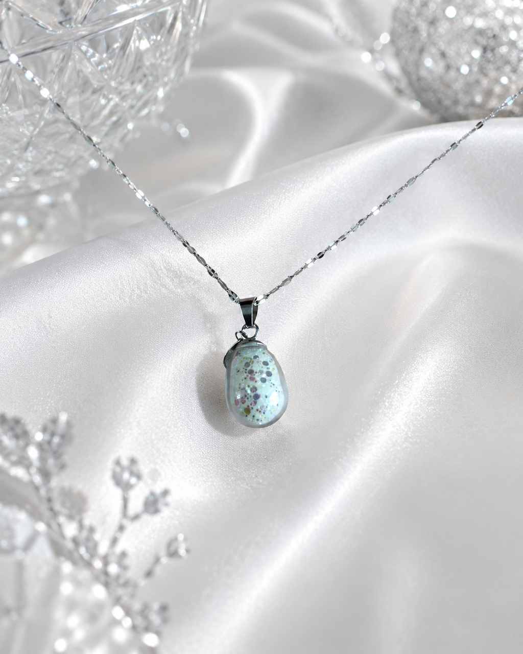 Collier goutte déglace des montagnes