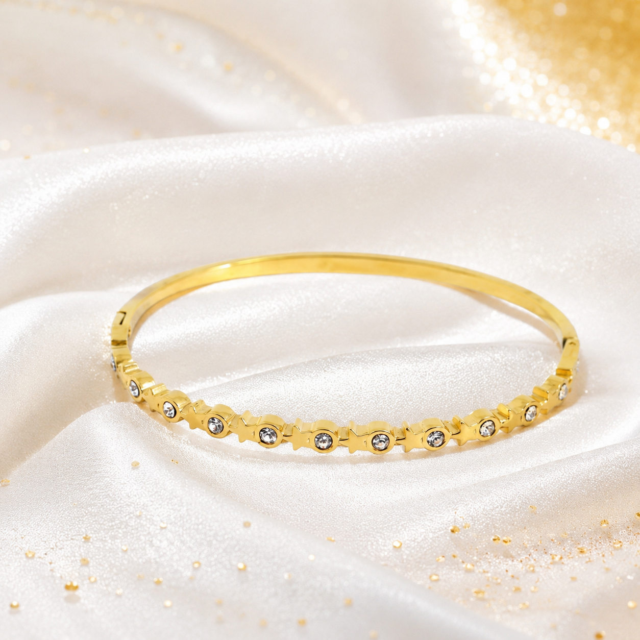 Le bracelet jonc doré étoilé