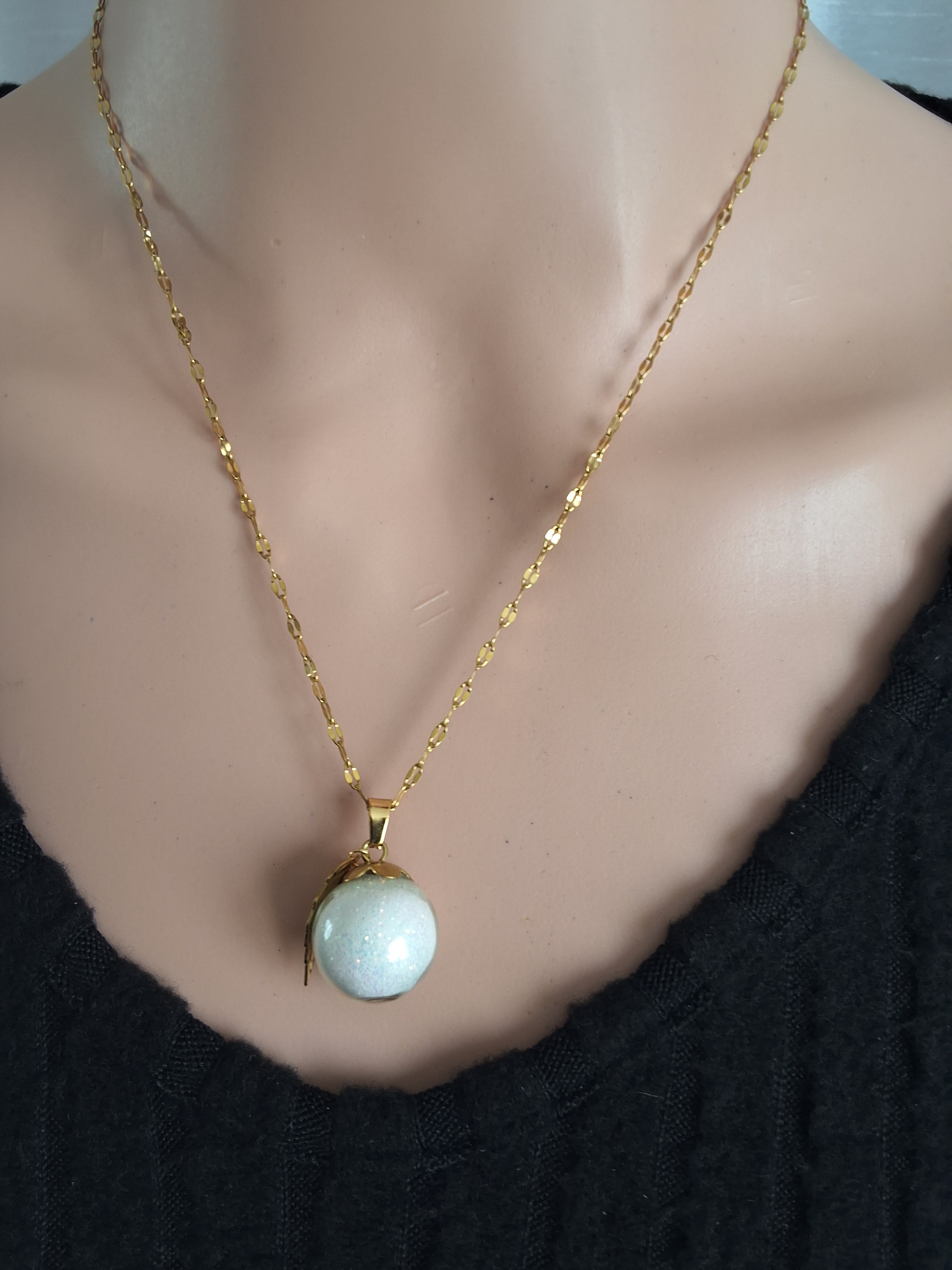 Collier grenade rouge