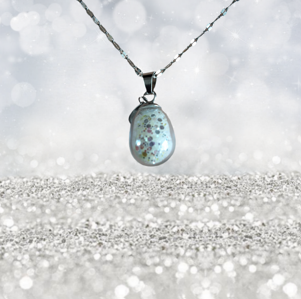 Collier goutte déglace des montagnes