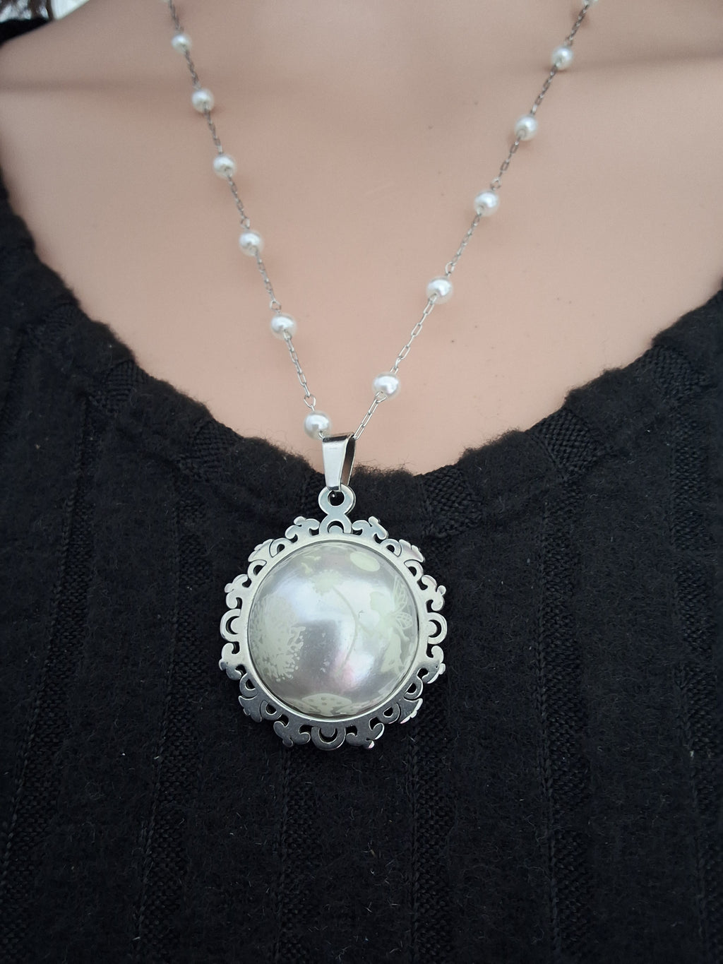 Collier rond à dentelle moyenne perle blanche de la fée kanys