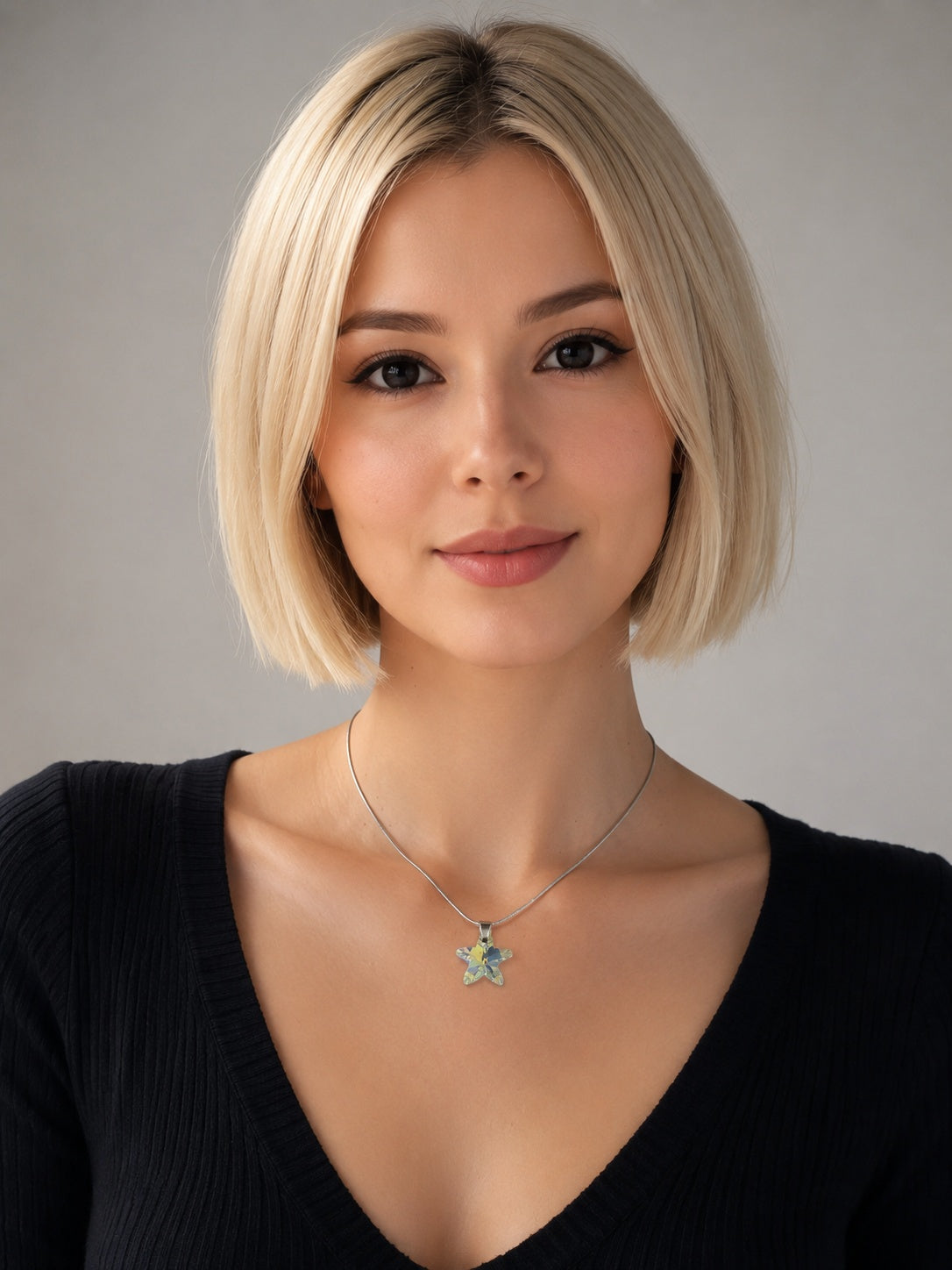 Le collier petite étoile marine en cristal argenté