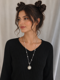 Collier rond à dentelle avec grosse perle blanche de la fée planissette 2