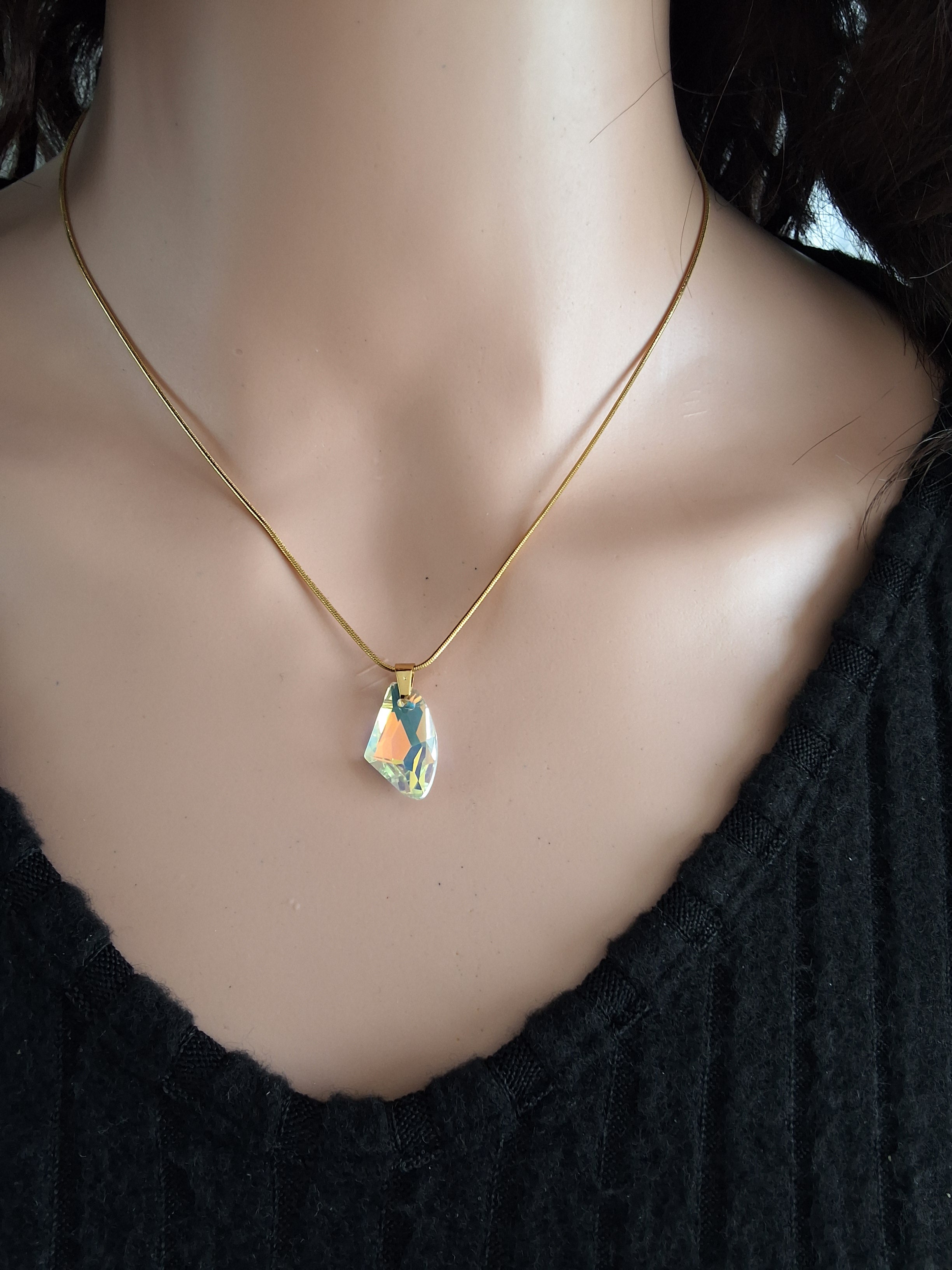 Collier ailes d’ange en cristal