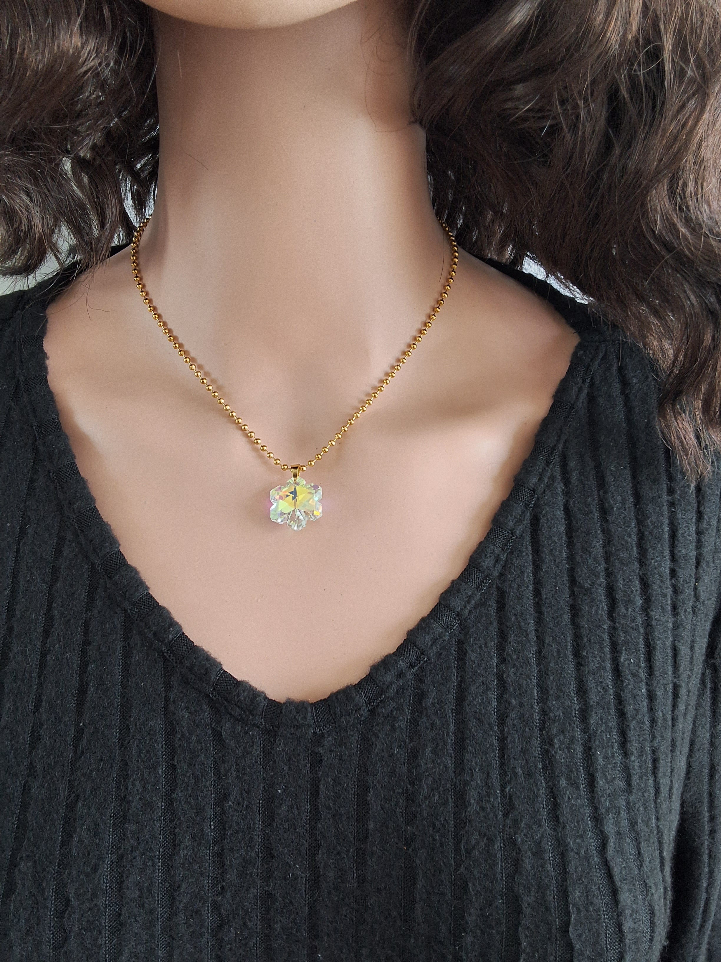 Collier gros flocon de neige en cristal or