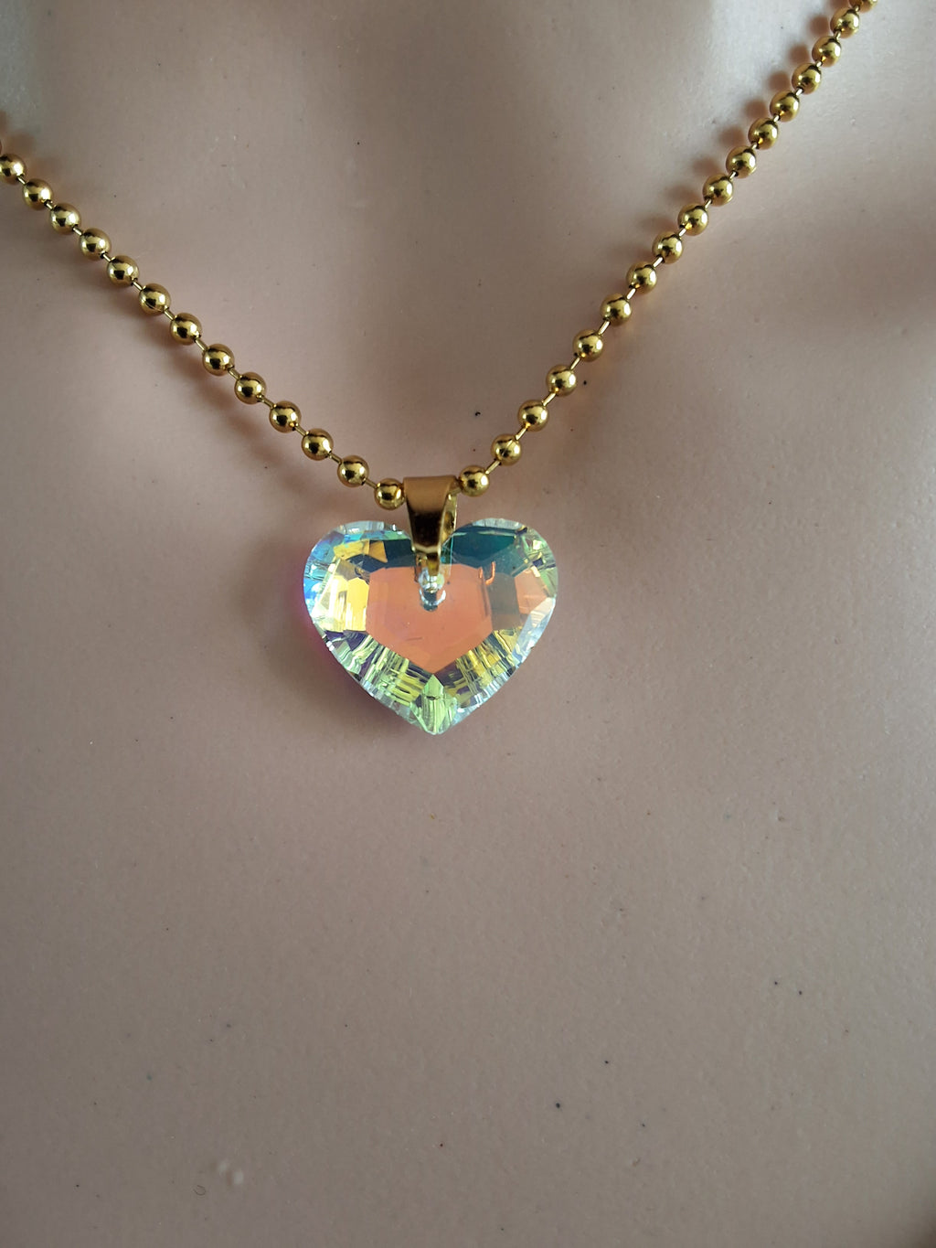 Collier gros cœur en cristal or