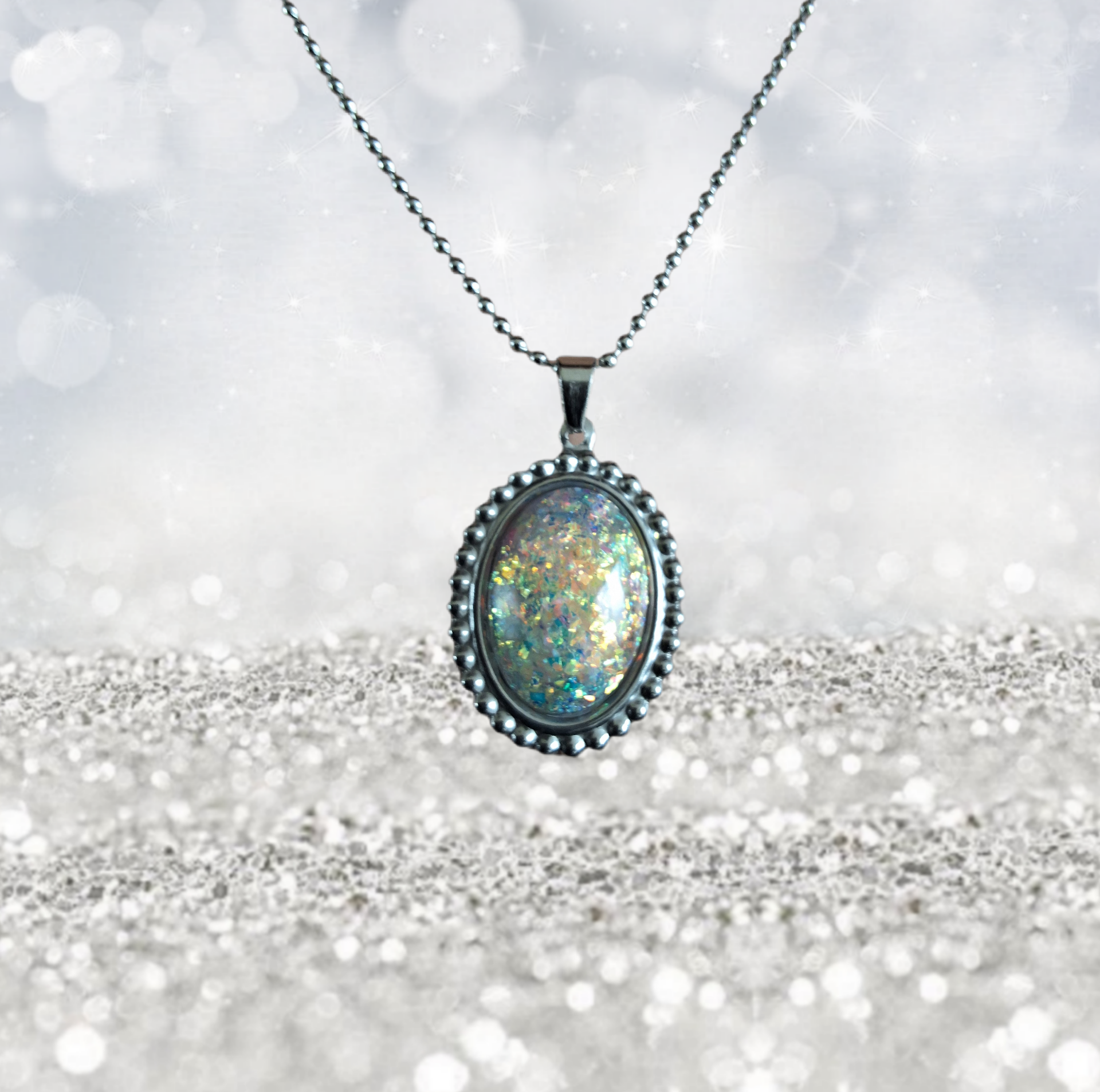 Collier imitation opale plat