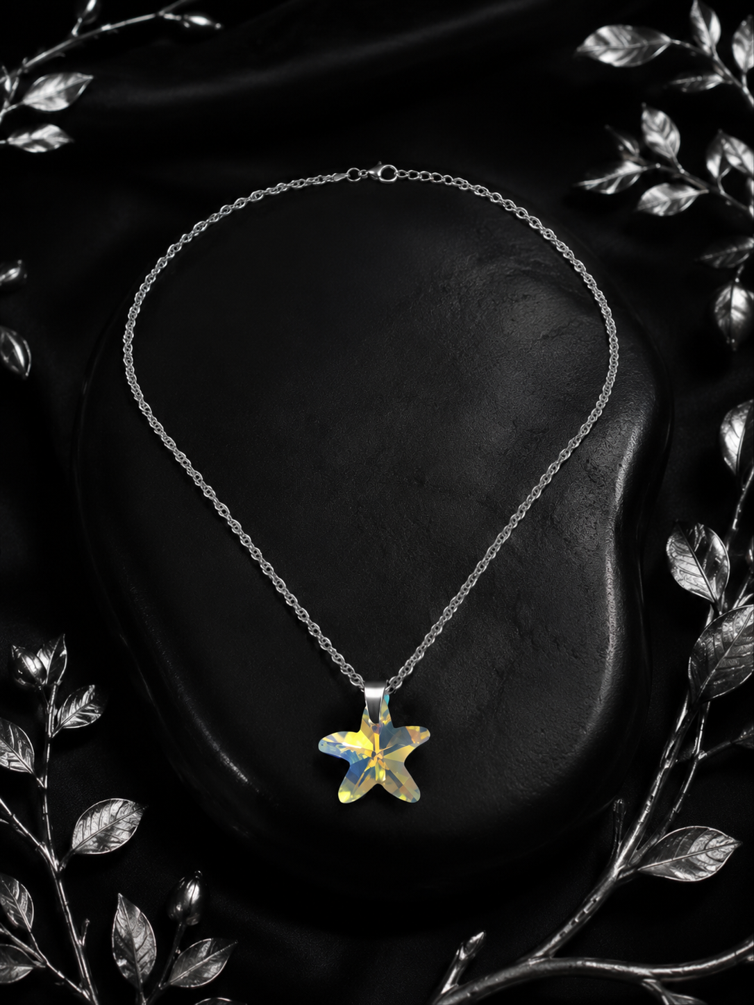 Le collier petite étoile de mer en cristal argenté
