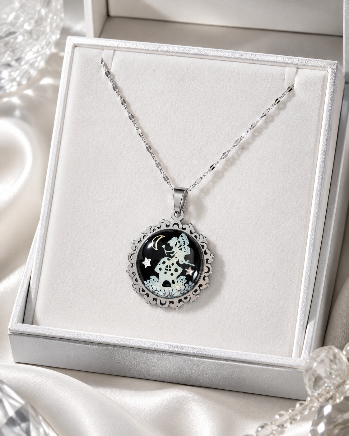 Collier de la fée félicia sur petite perle magique