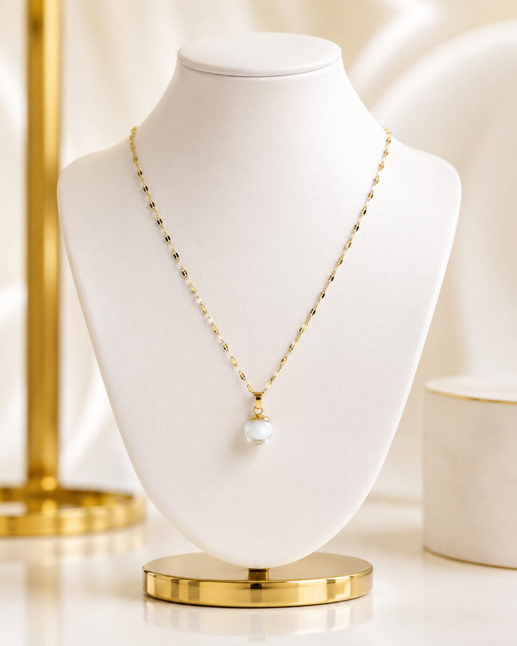 Collier or groseilles rouge
