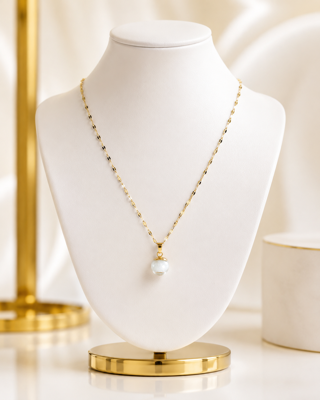 Collier or groseilles rouge