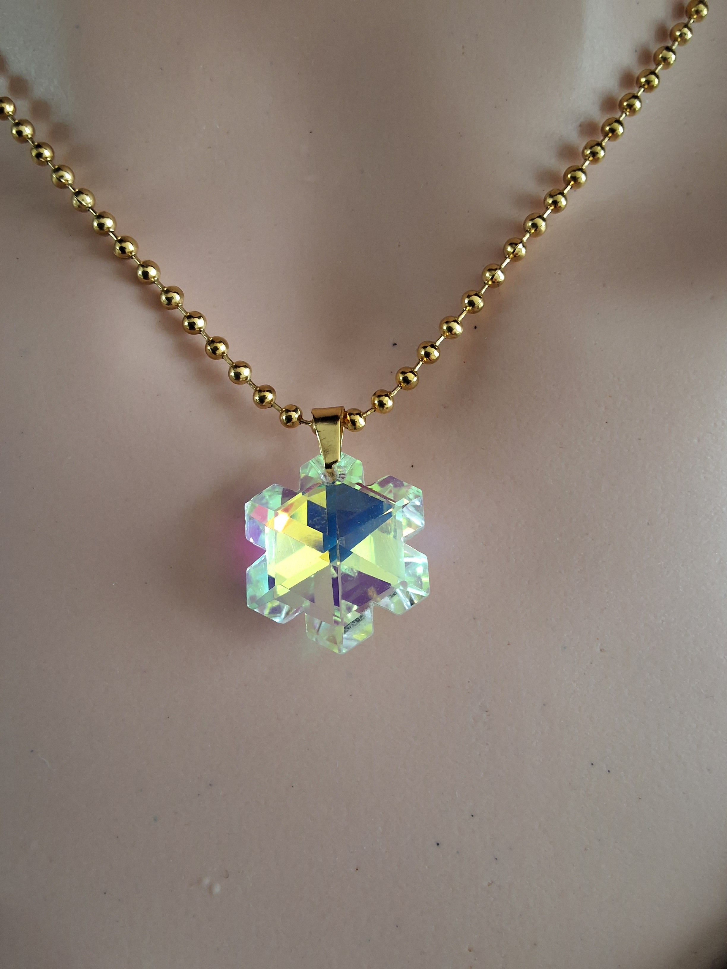 Collier gros flocon de neige en cristal or