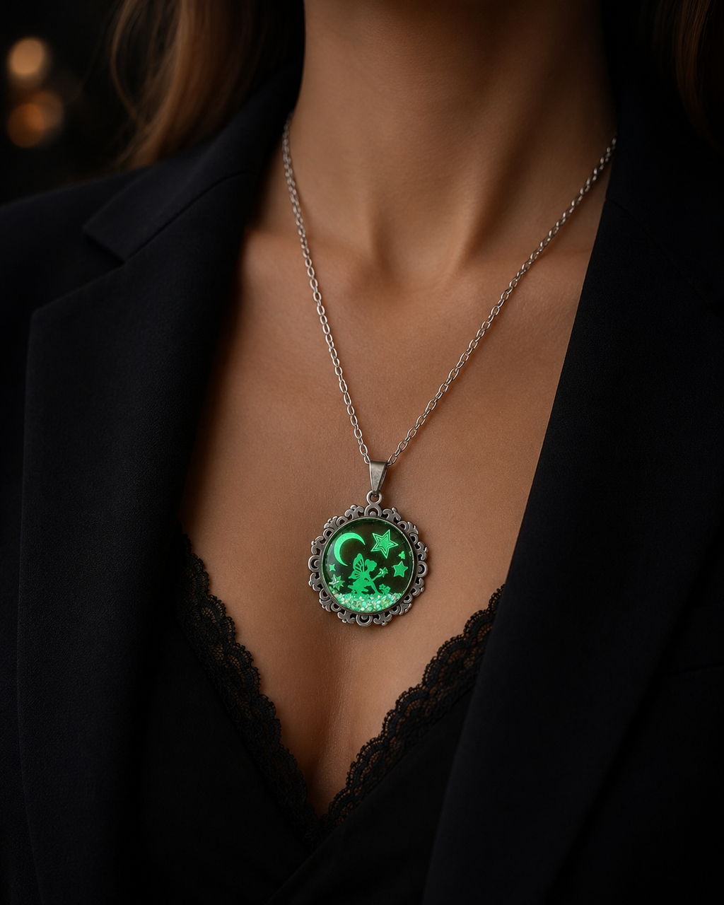 Collier de la fée luna avec grosse perle magique sous la bonne étoile .