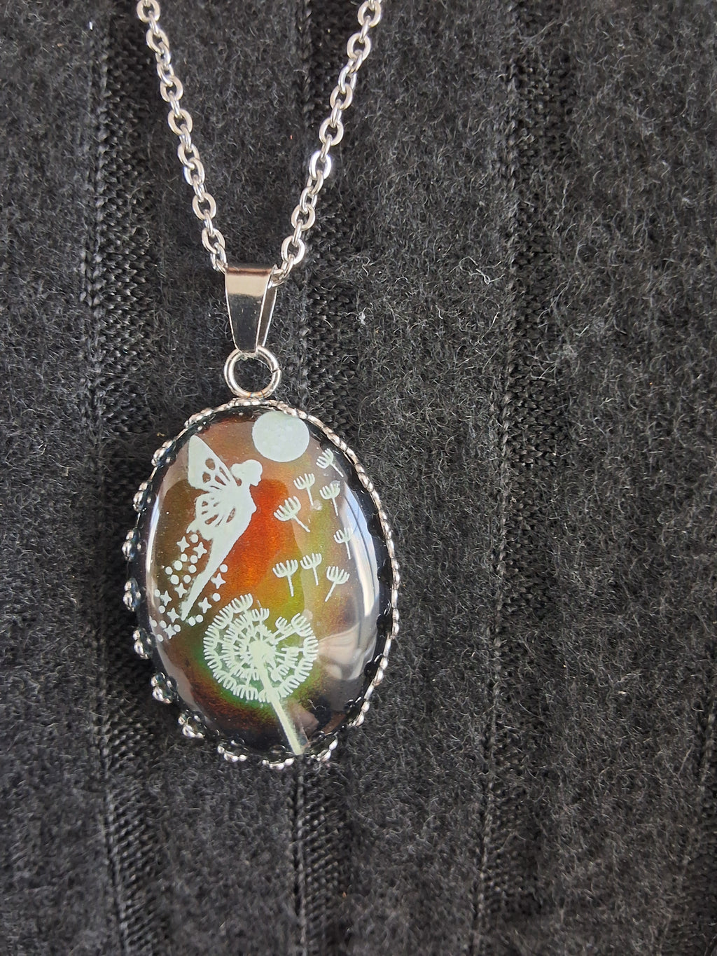 Collier de la fée lumina 2 avec perle changeante
