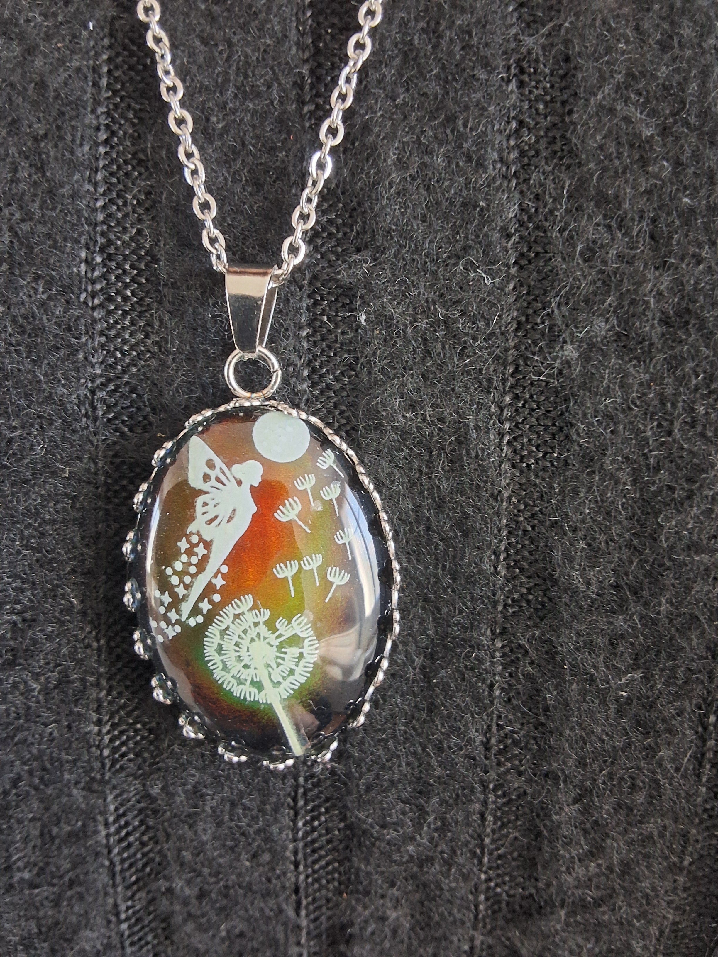 Collier de la fée lumina 2 avec perle changeante