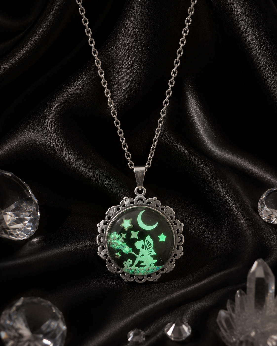 Collier de la fée luna avec tornade sur grosse perle magique