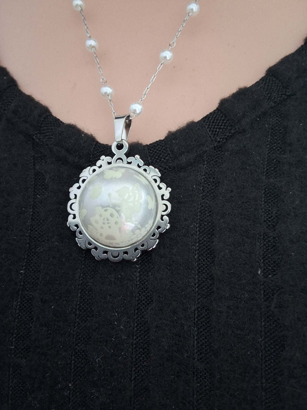 Collier rond à dentelle moyenne perle blanche de la fée félicia