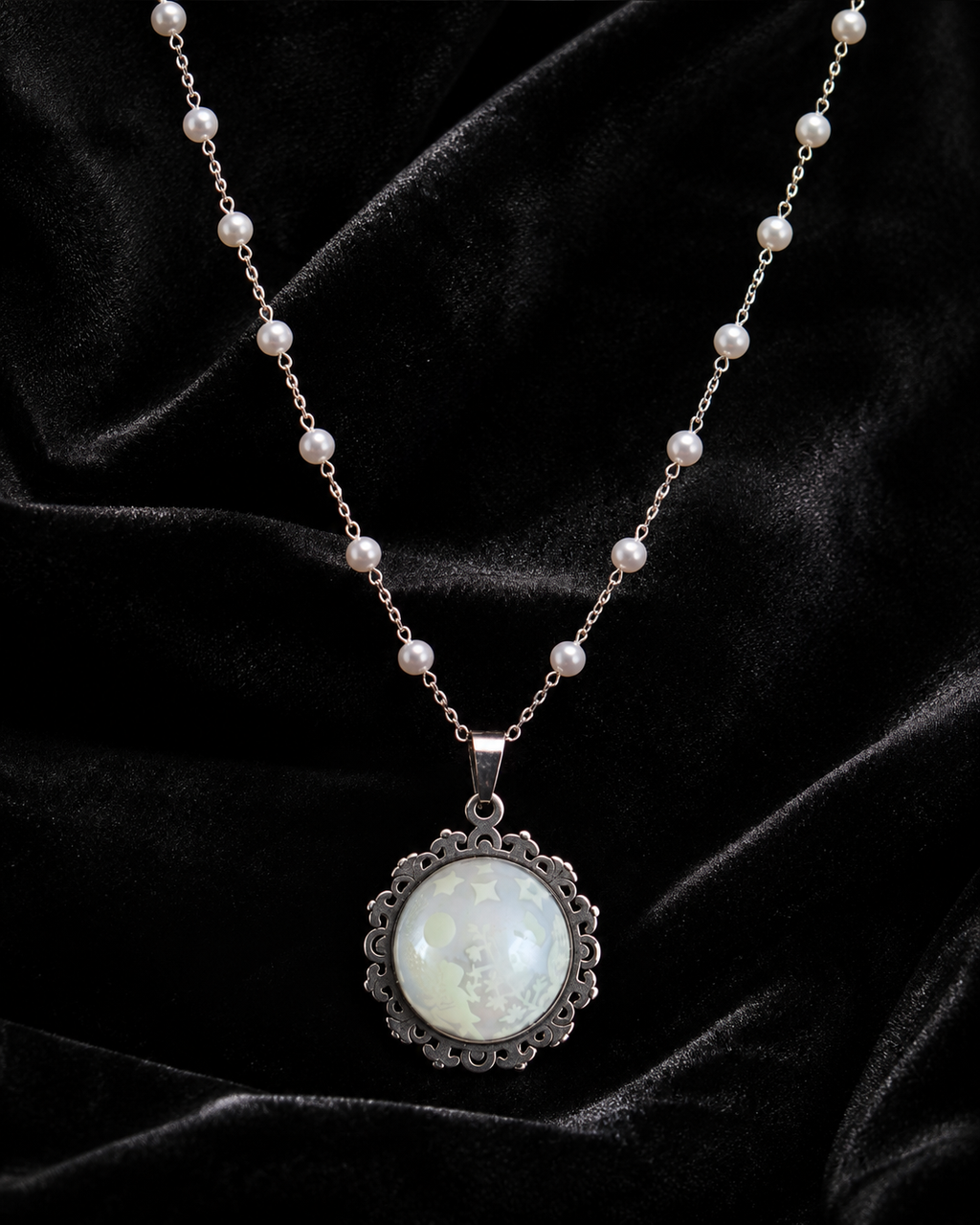 Collier rond à dentelle moyenne perle blanche de la fée jadelia