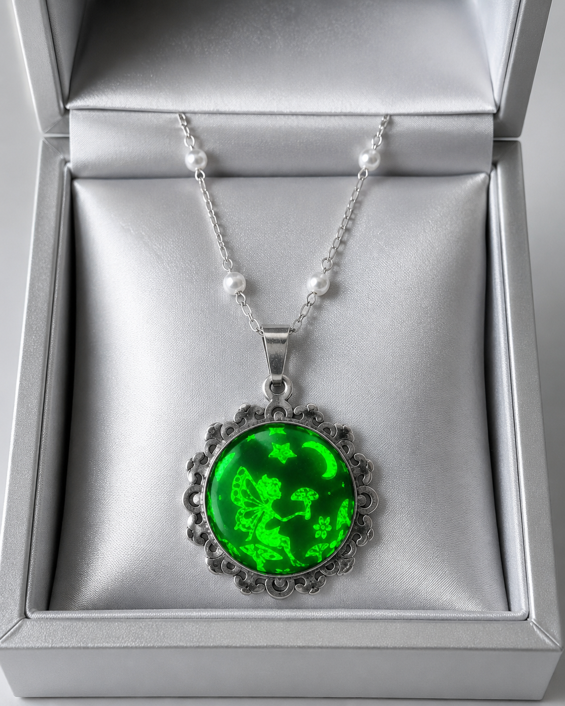 Collier rond dentelle moyenne perle de la fée préline.