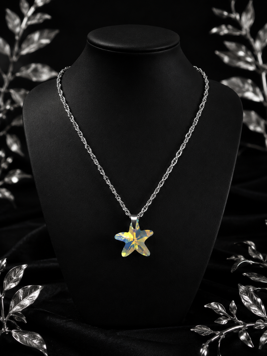 Le collier petite étoile de mer en cristal argenté