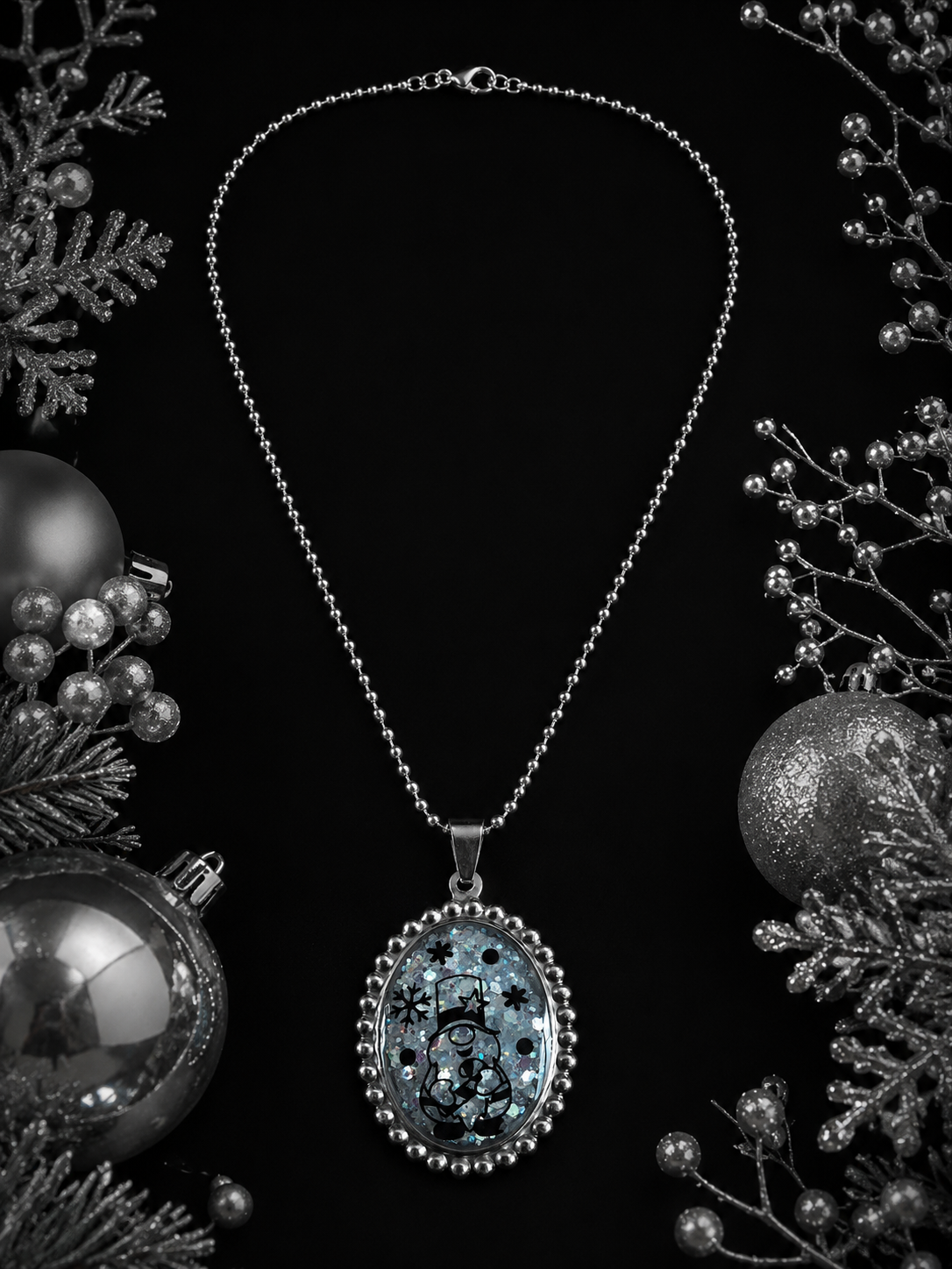 Collier Lutin du Père Noël – Magie Fluorescente vert