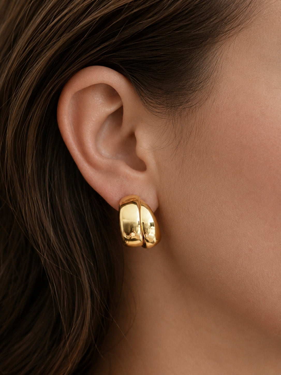 Boucles d’oreilles dorées double anneau – Chic moderne