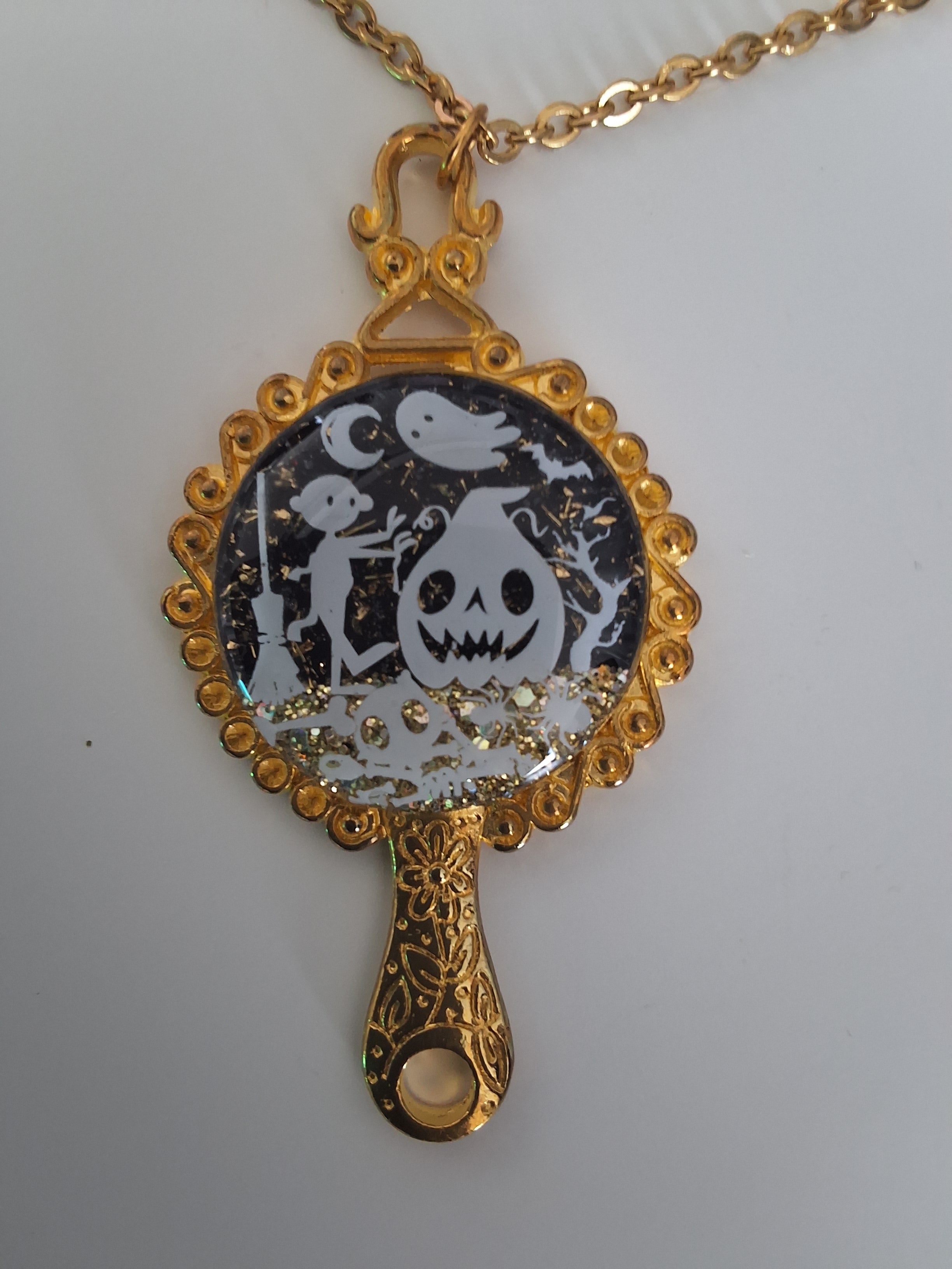 Collier Citrouille Malicieuse – Nuit d’Halloween Fluorescente