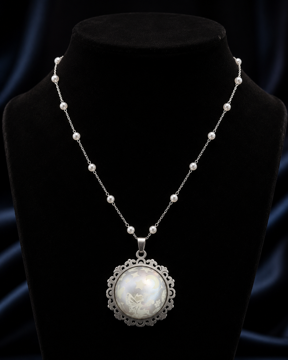 Collier rond dentelle moyenne perle de la fée préline.