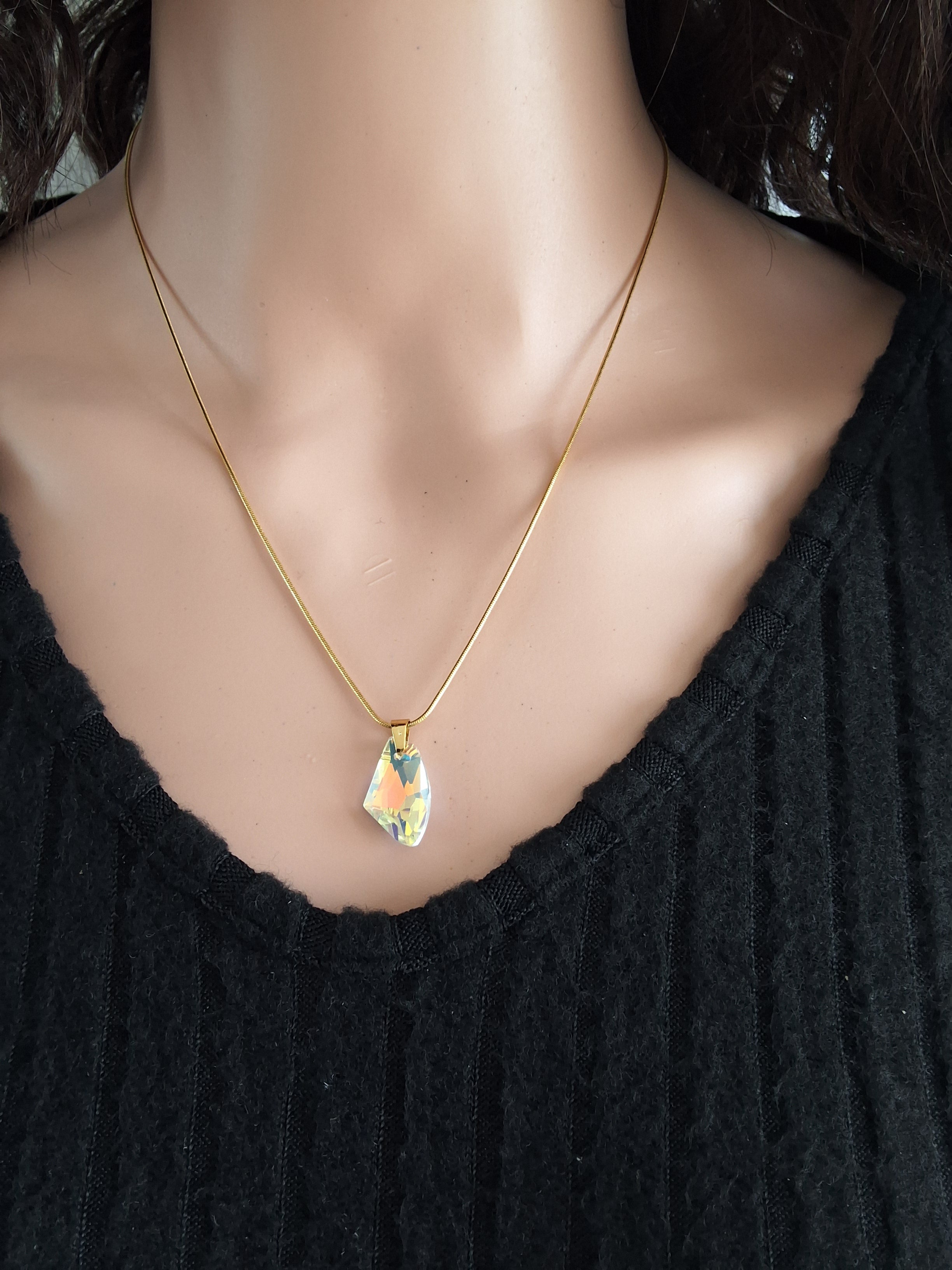 Collier ailes d’ange en cristal