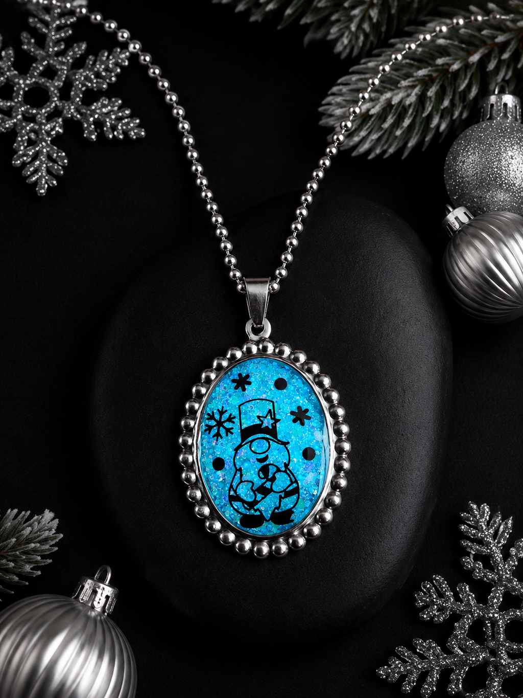 Collier Lutin du Père Noël – Magie Fluorescente bleu