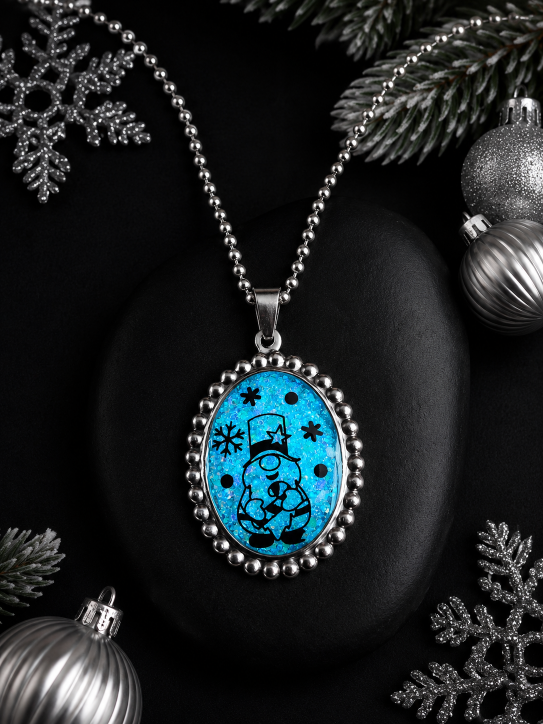 Collier Lutin du Père Noël – Magie Fluorescente bleu