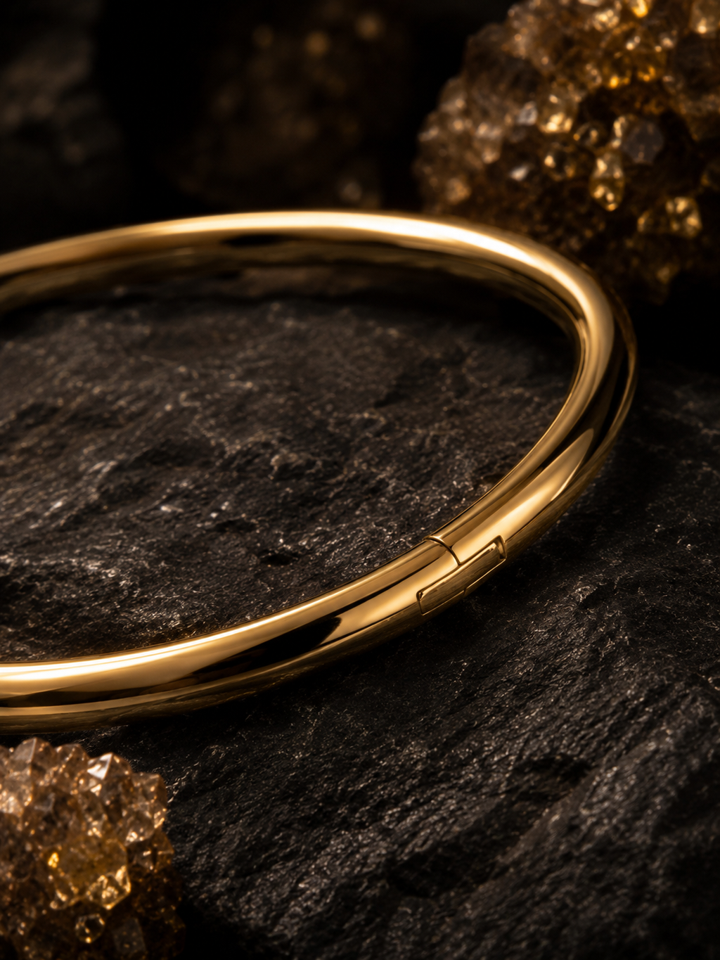 Bracelet jonc rigide doré