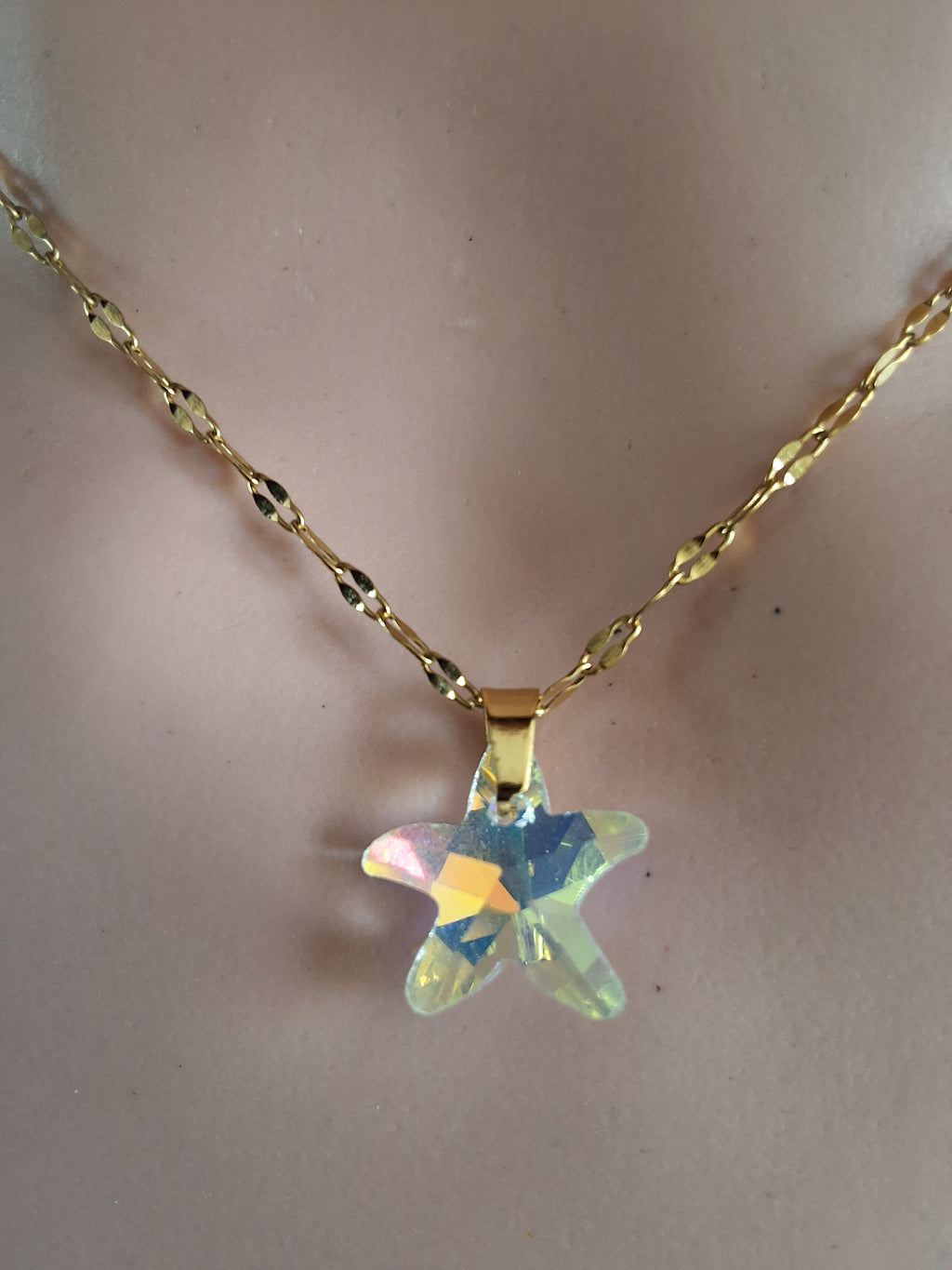 Collier petite étoile de mer en cristal or 2