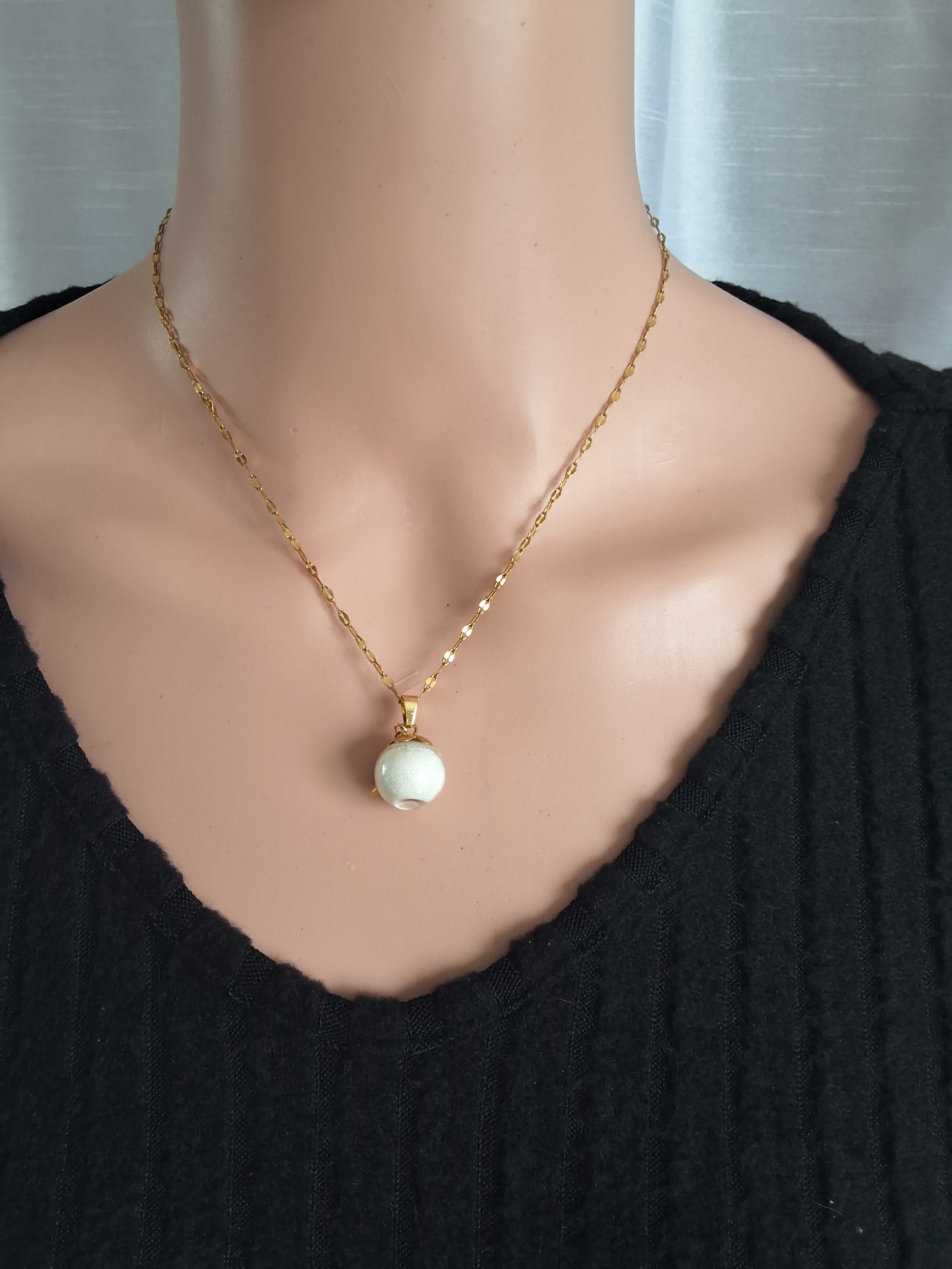 Le collier Brugnon rouge