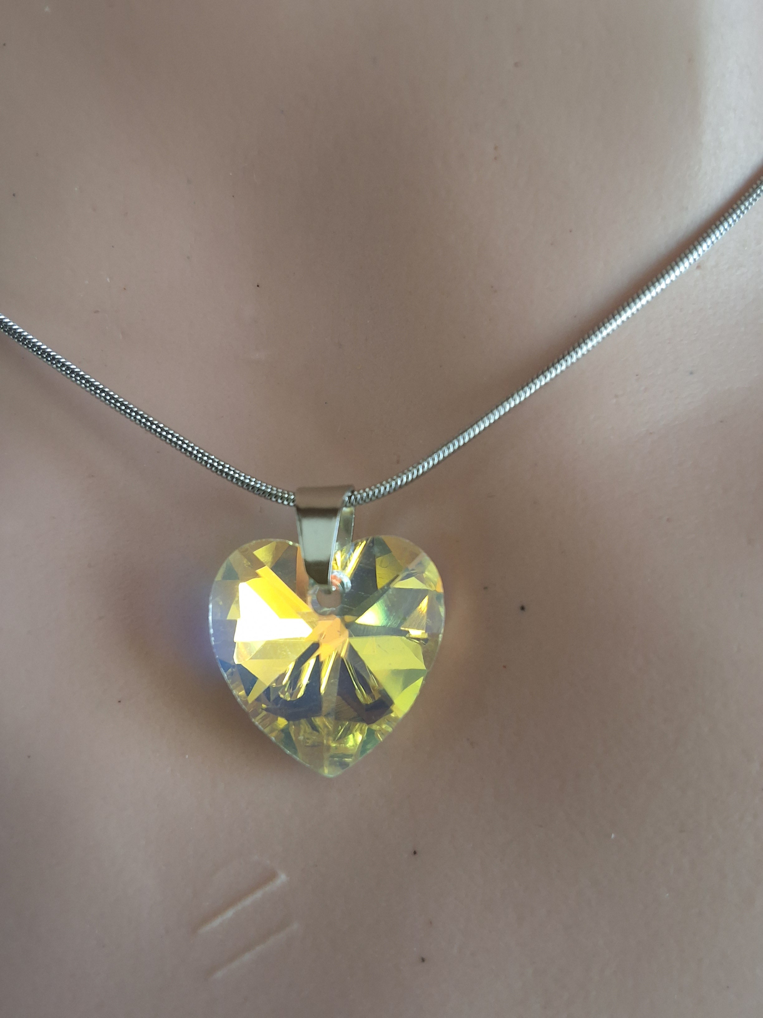 Collier petit cœur en cristal argent