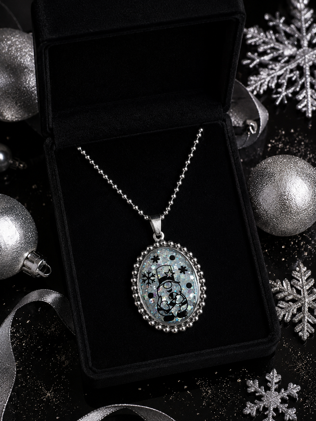 Collier Lutin du Père Noël – Magie Fluorescente bleu